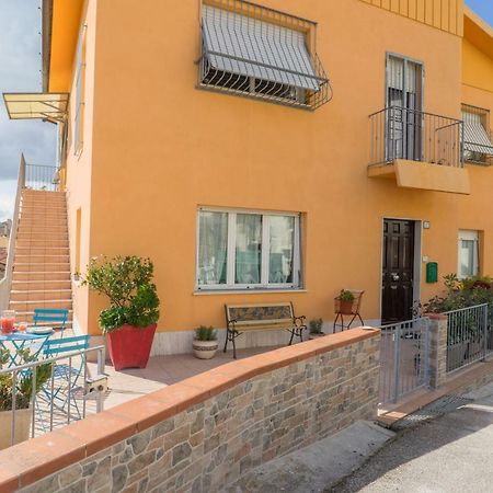Casa Linda, A Due Passi Dal Mare Apartment Numana Exterior foto