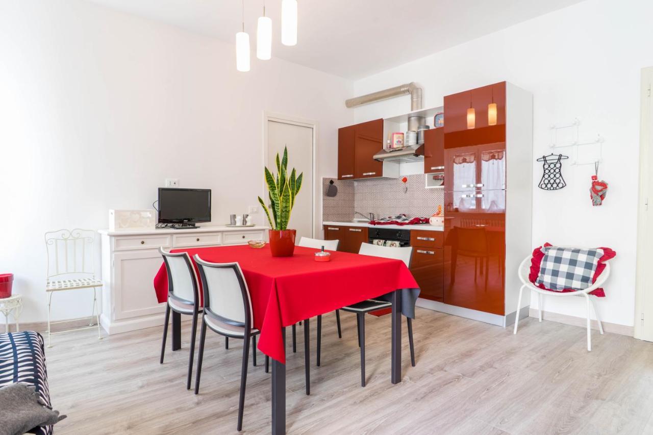 Casa Linda, A Due Passi Dal Mare Apartment Numana Exterior foto