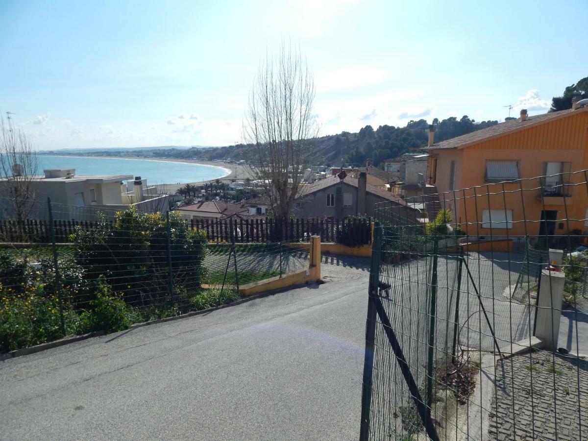 Casa Linda, A Due Passi Dal Mare Apartment Numana Exterior foto