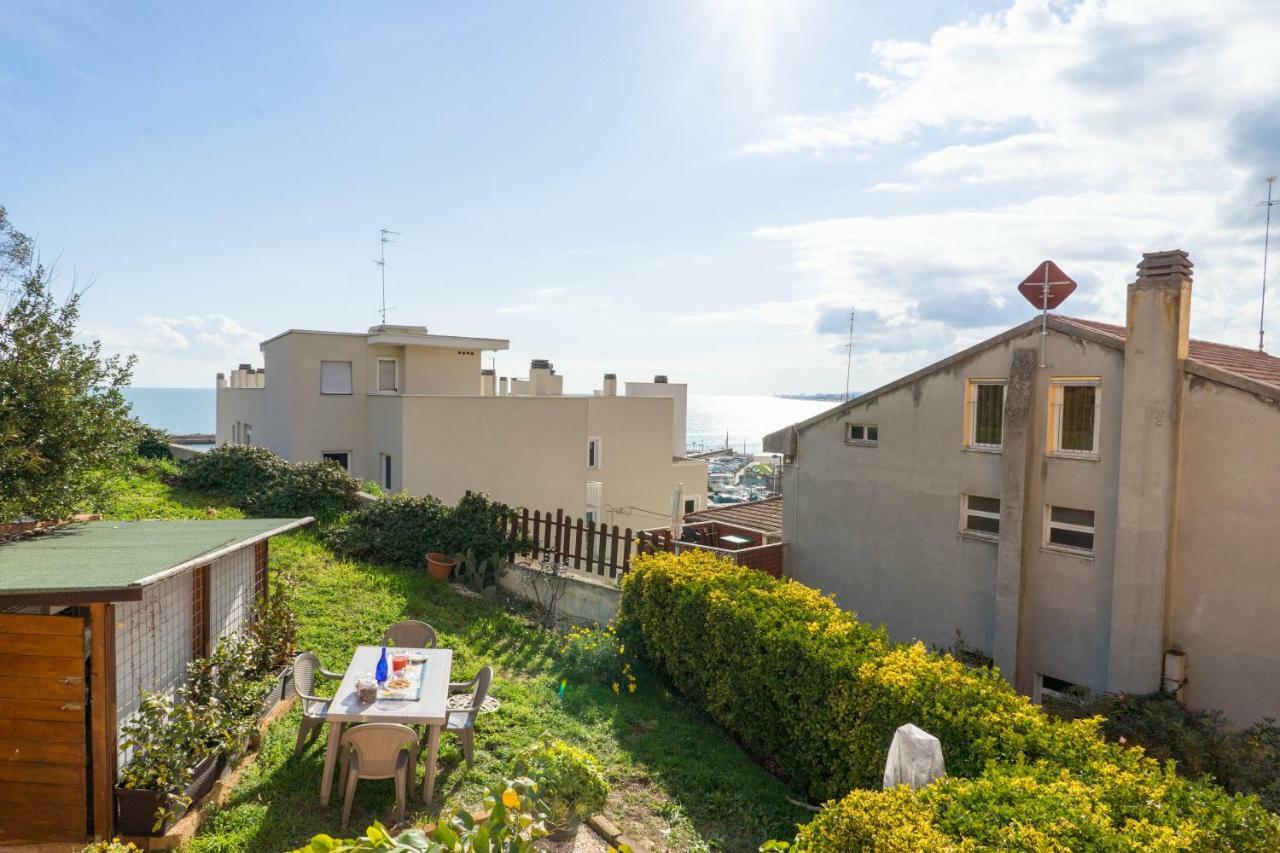 Casa Linda, A Due Passi Dal Mare Apartment Numana Exterior foto